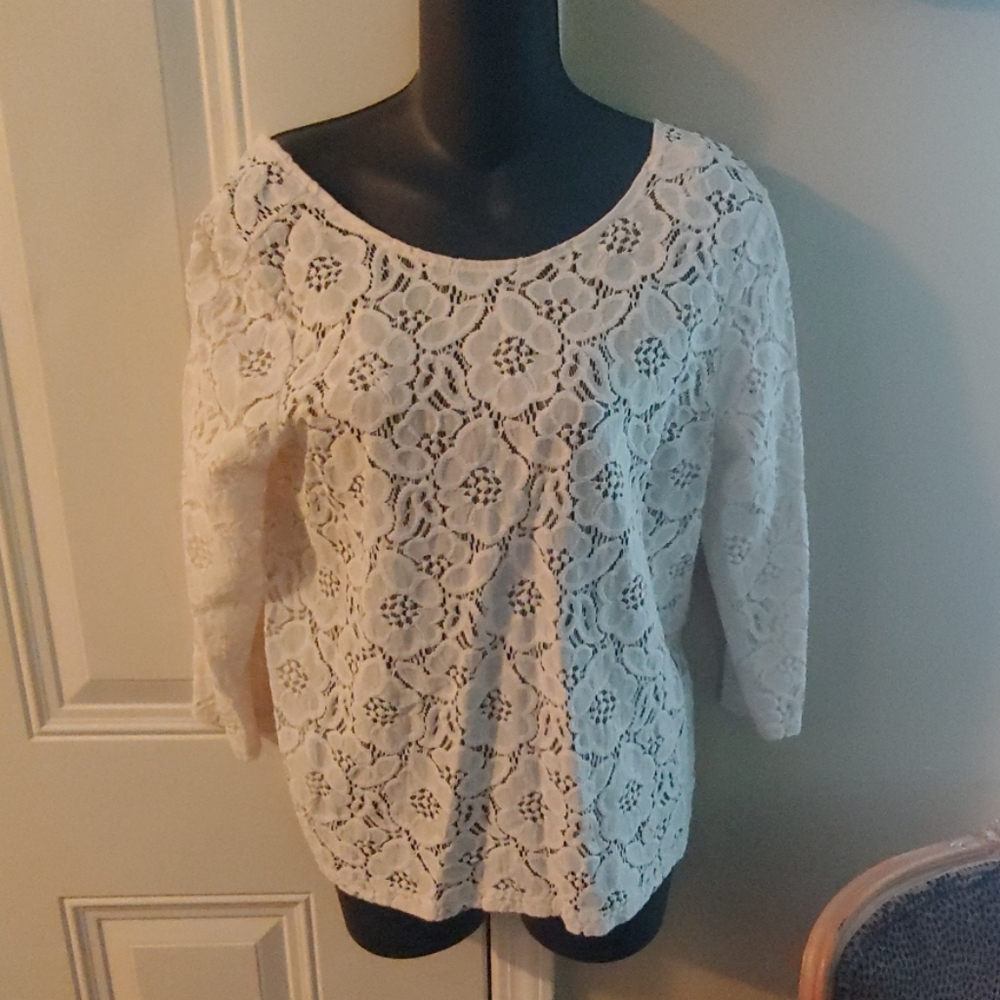 H&M Lace Top Size Small UEC